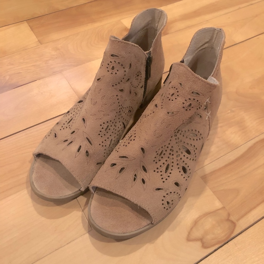 Coolway Open-toe Bootie